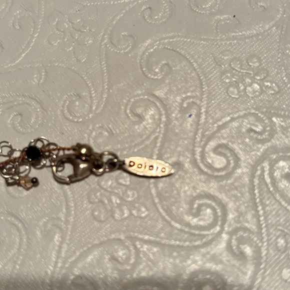 Elegant Albelene Black and Green Pendant Necklace - Picture 5 of 5